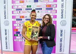 意大利杯今晨走向成谜,塞维利亚止住颓势,球迷炸锅,阵容厚度经受考验(塞维利亚球迷怎么样) 意大利杯今晨走向成谜,塞维利亚止住颓势,球迷炸锅,阵容厚度经受考验(塞维利亚球迷怎么样)