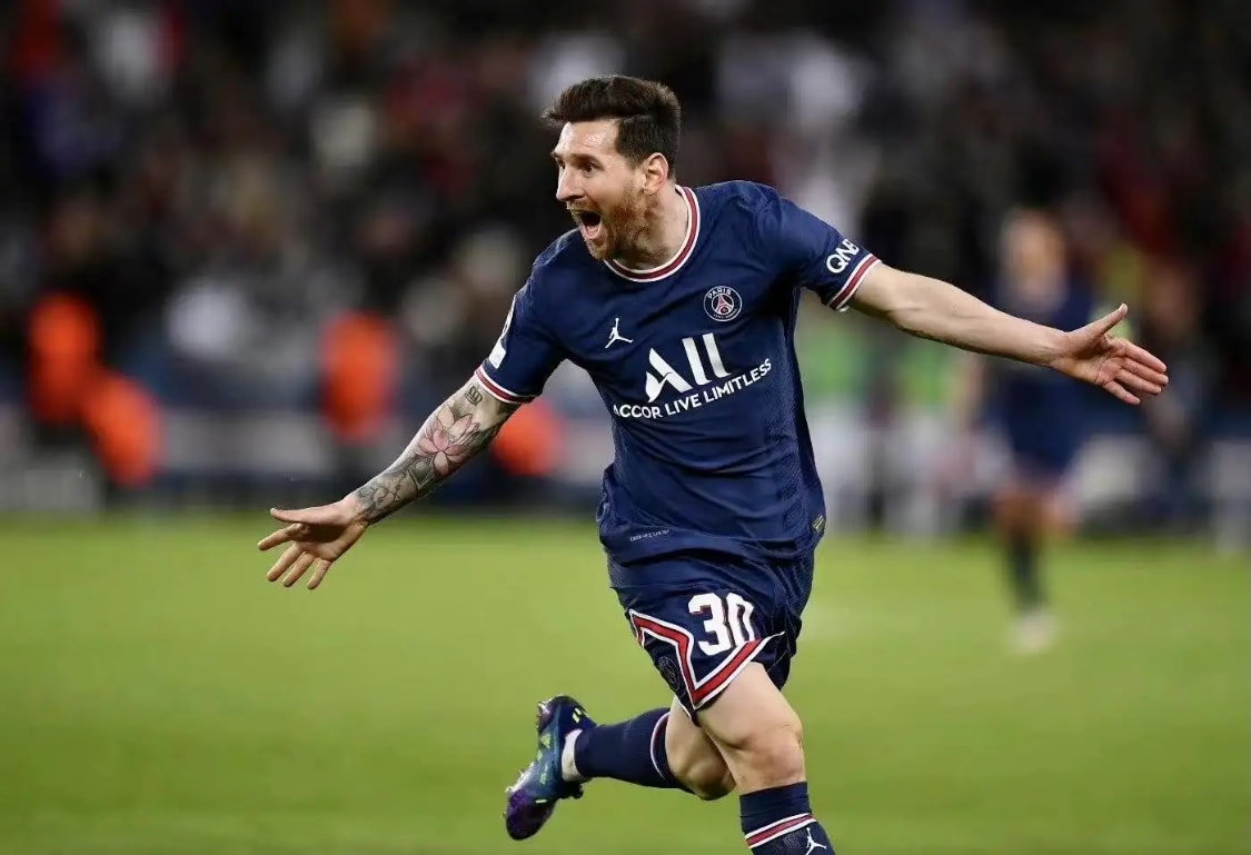 包含转折点！巴黎圣日耳曼更衣室发声，社区盾关键时刻攻防权衡，质疑声仍在，更衣室氛围转暖的词条