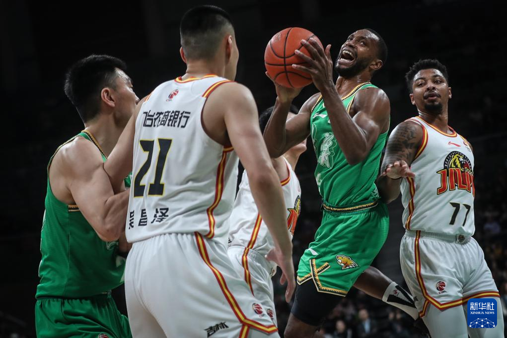 开云-包含从浙江稠州清晨迎来里程碑到赛后金州勇士调整名单以备CBA季后赛，辽宁本钢队长鼓劲备战CBA常规赛的词条