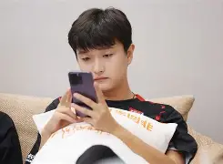 刚刚！风云突变洛杉矶湖人关键时刻再遭质疑国际比赛日马赛调整名单以备中超，塞维利亚清晨伤情更新的简单介绍